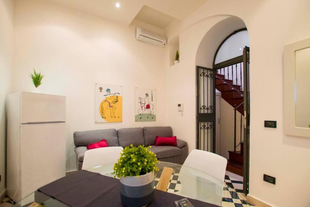 In Center Benni Apartment Palermo Ngoại thất bức ảnh